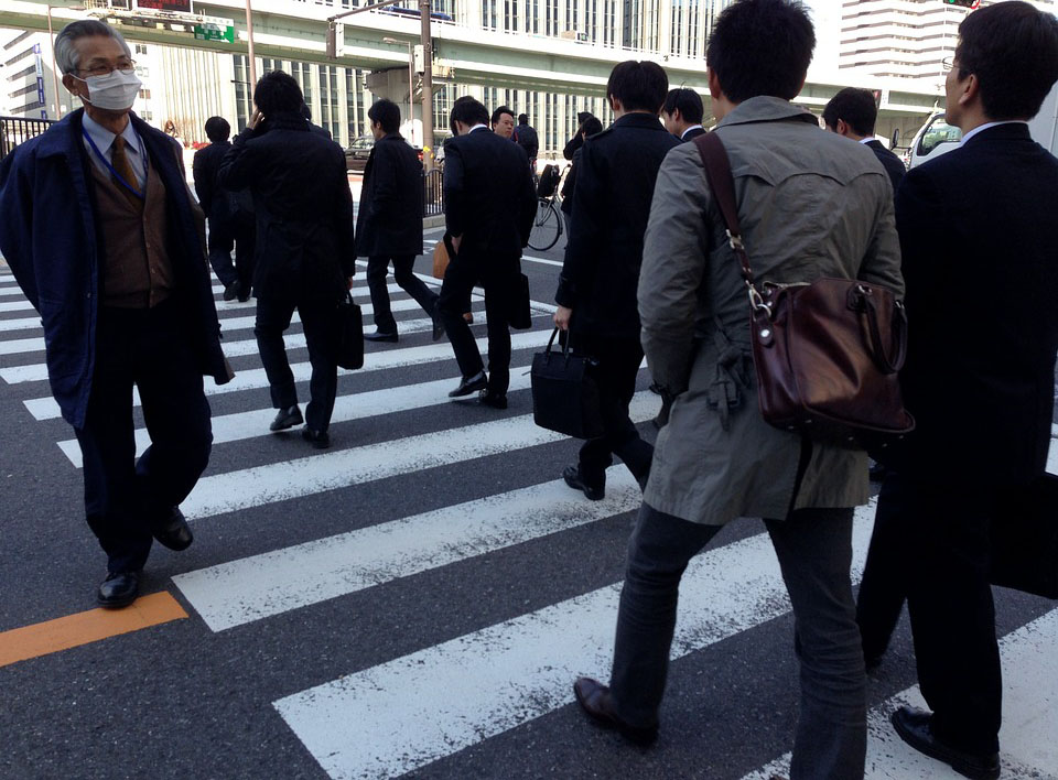 People on pedestrian crossing in Tokyo. From https://pixabay.com/photos/tokyo-salaryman-japan-960256/